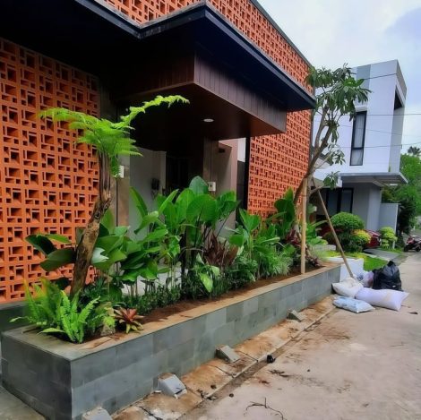Menghadirkan Kehangatan Dalam Desain Taman Tropis